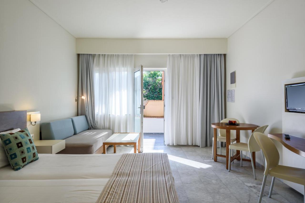 Despina Apartments Platanias  Bagian luar foto